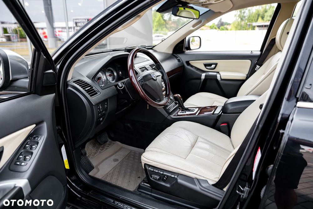 Volvo XC 90 D5 AWD Executive - 7