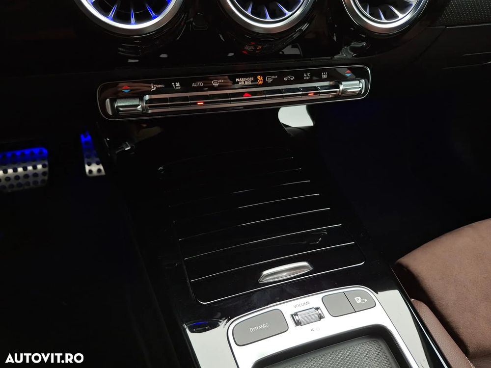 Mercedes-Benz CLA 250 e Coupe - 35