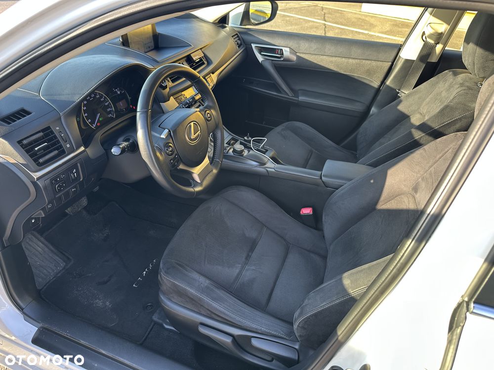 Lexus CT 200h Elegance - 13