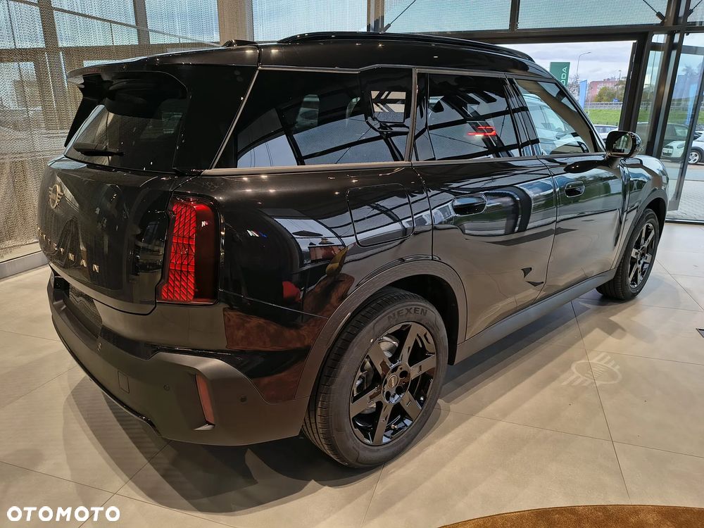 MINI Countryman Cooper ALL4 Classic Trim - 11