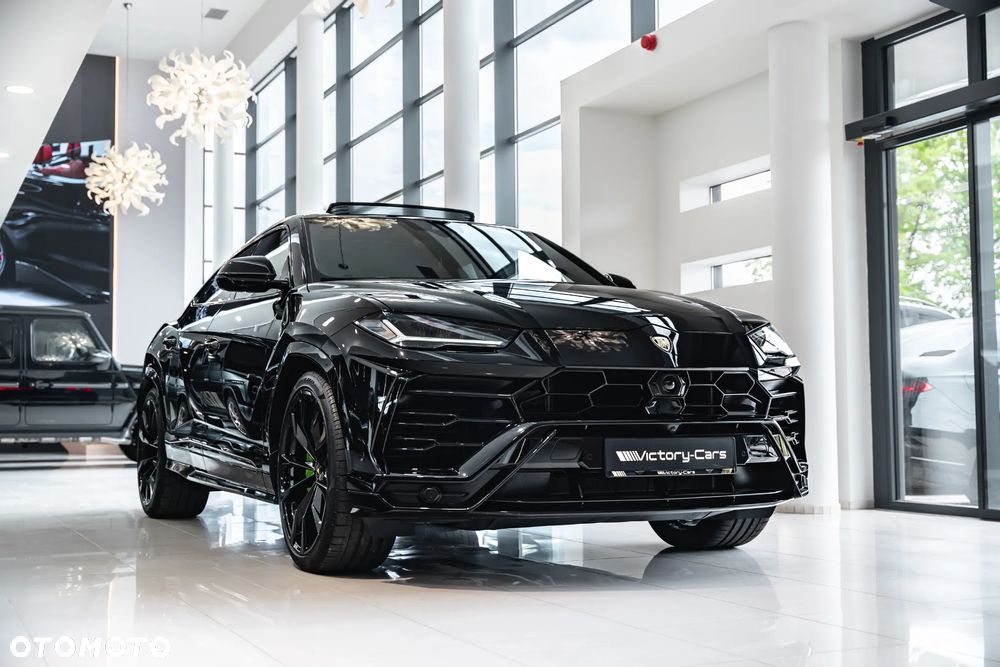 Lamborghini Urus - 16