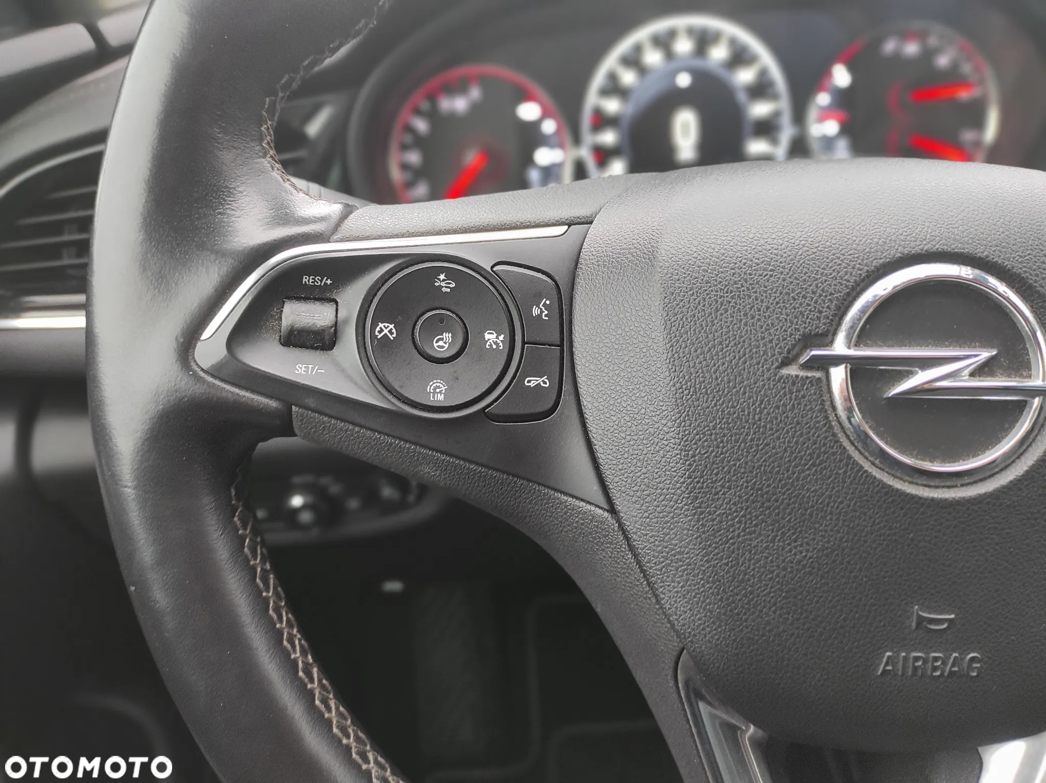 Opel Insignia - 20