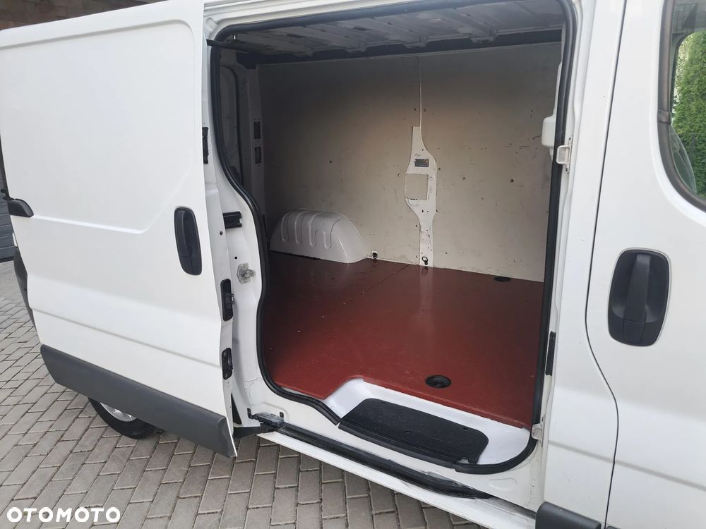 Renault Trafic - 15