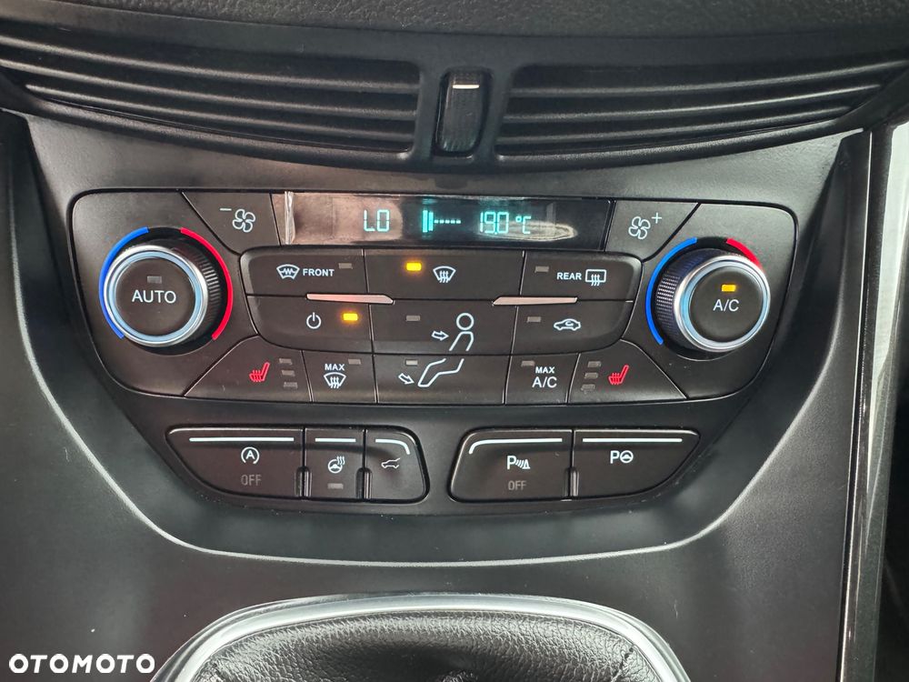 Ford Kuga 1.5 EcoBoost 2x4 ST-Line - 34