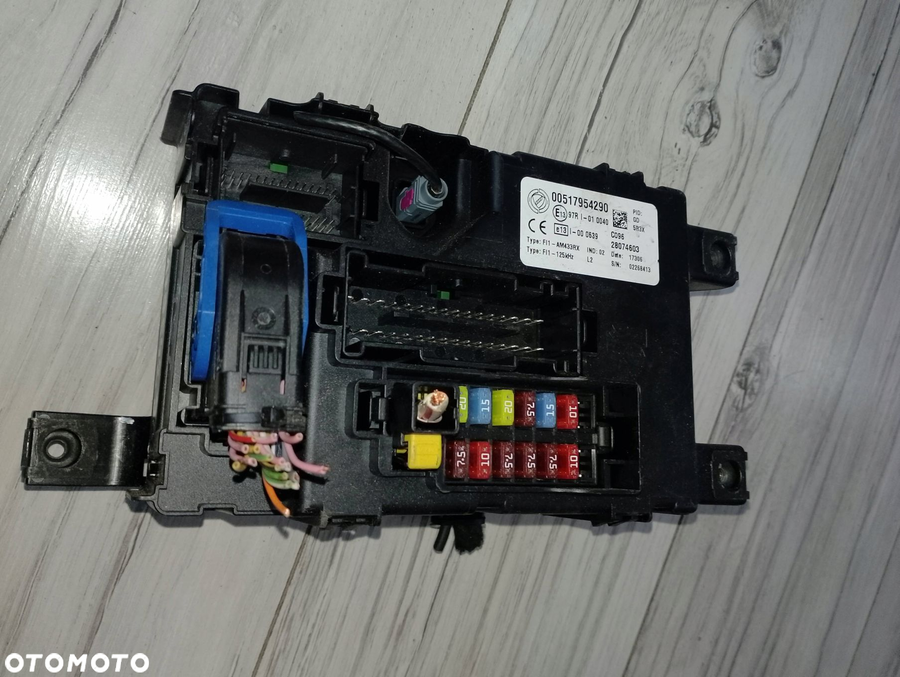 STEROWNIK MODUŁ BSI SKRZYNKA BEZPIECZNIKÓW DO FIAT GRANDE PUNTO 00517954290 - 9