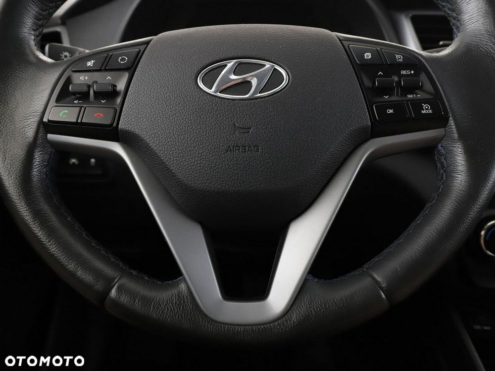 Hyundai Tucson 2.0 CRDi 4WD Automatik Intro Edition - 22