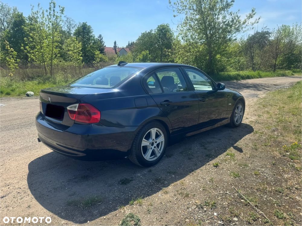 BMW Seria 3 320d - 4