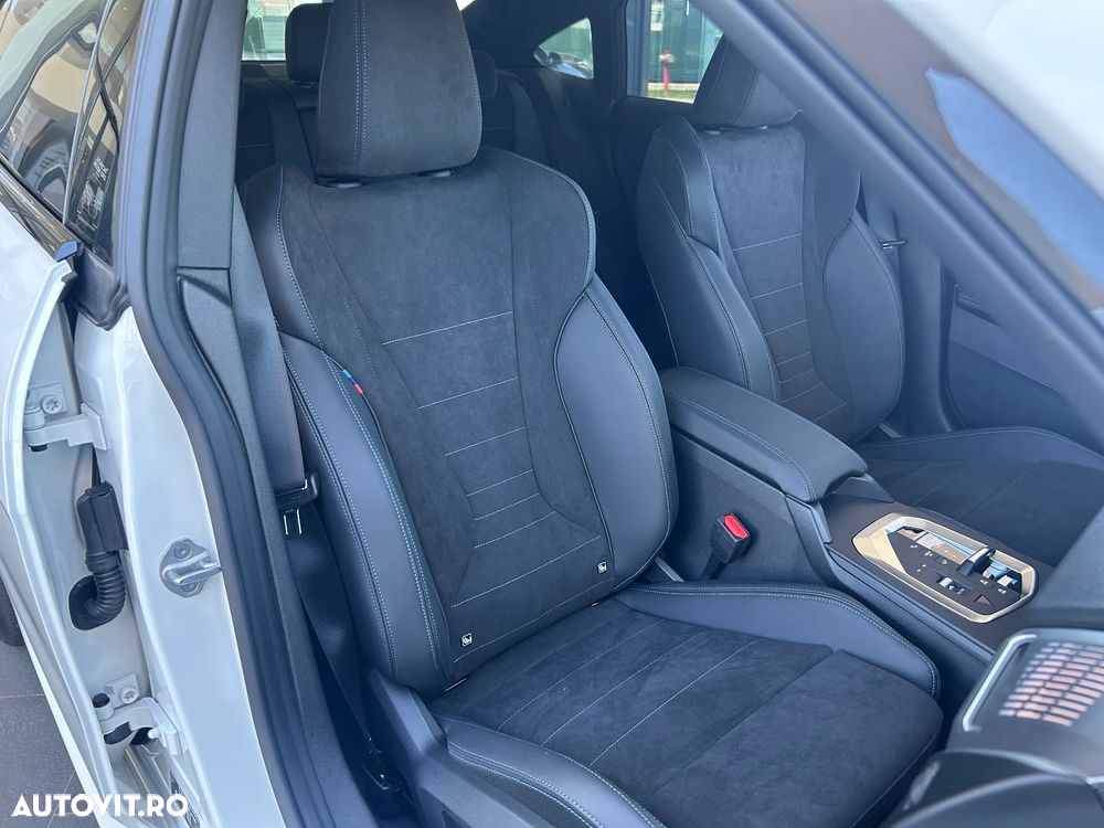 BMW Seria 2 220i Aut. - 9