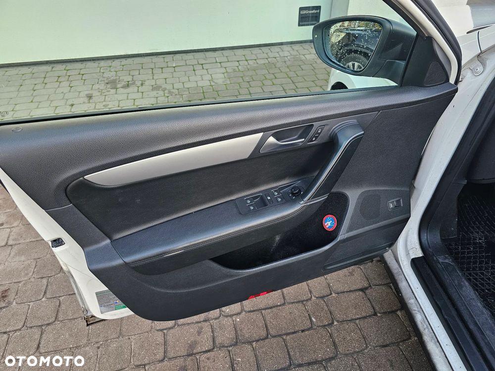 Volkswagen Passat 2.0 TDI Comfortline - 7