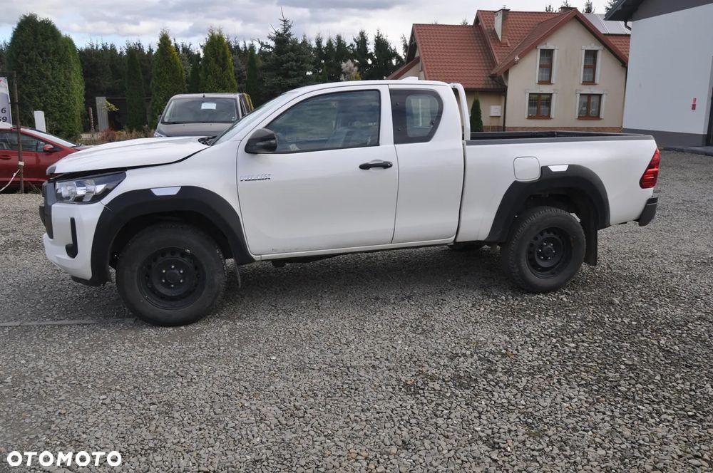 Toyota Hilux 2.4 D-4D Extra Cab DLX 4x4 - 3