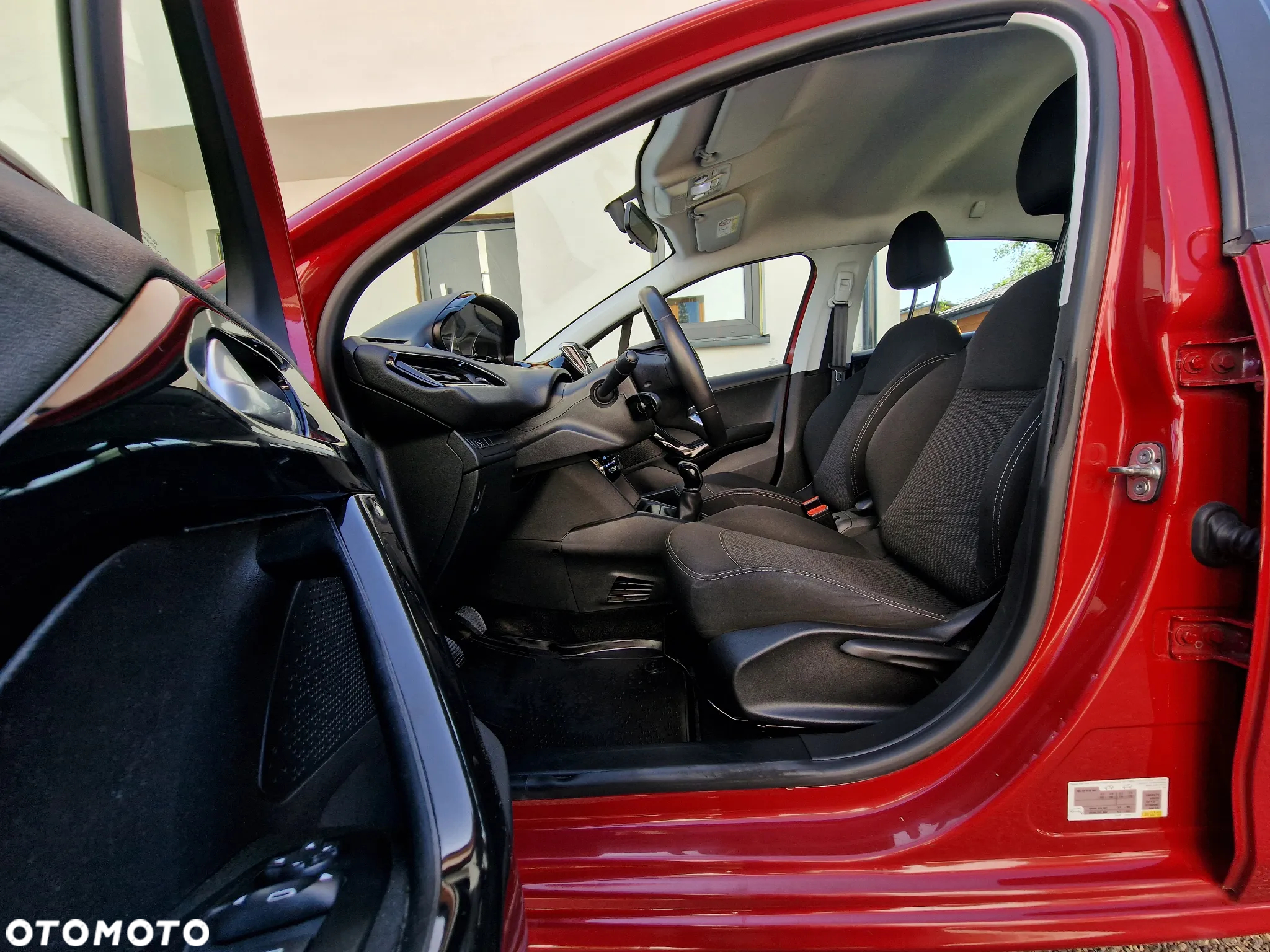 Peugeot 208 1.2 PureTech Allure - 7