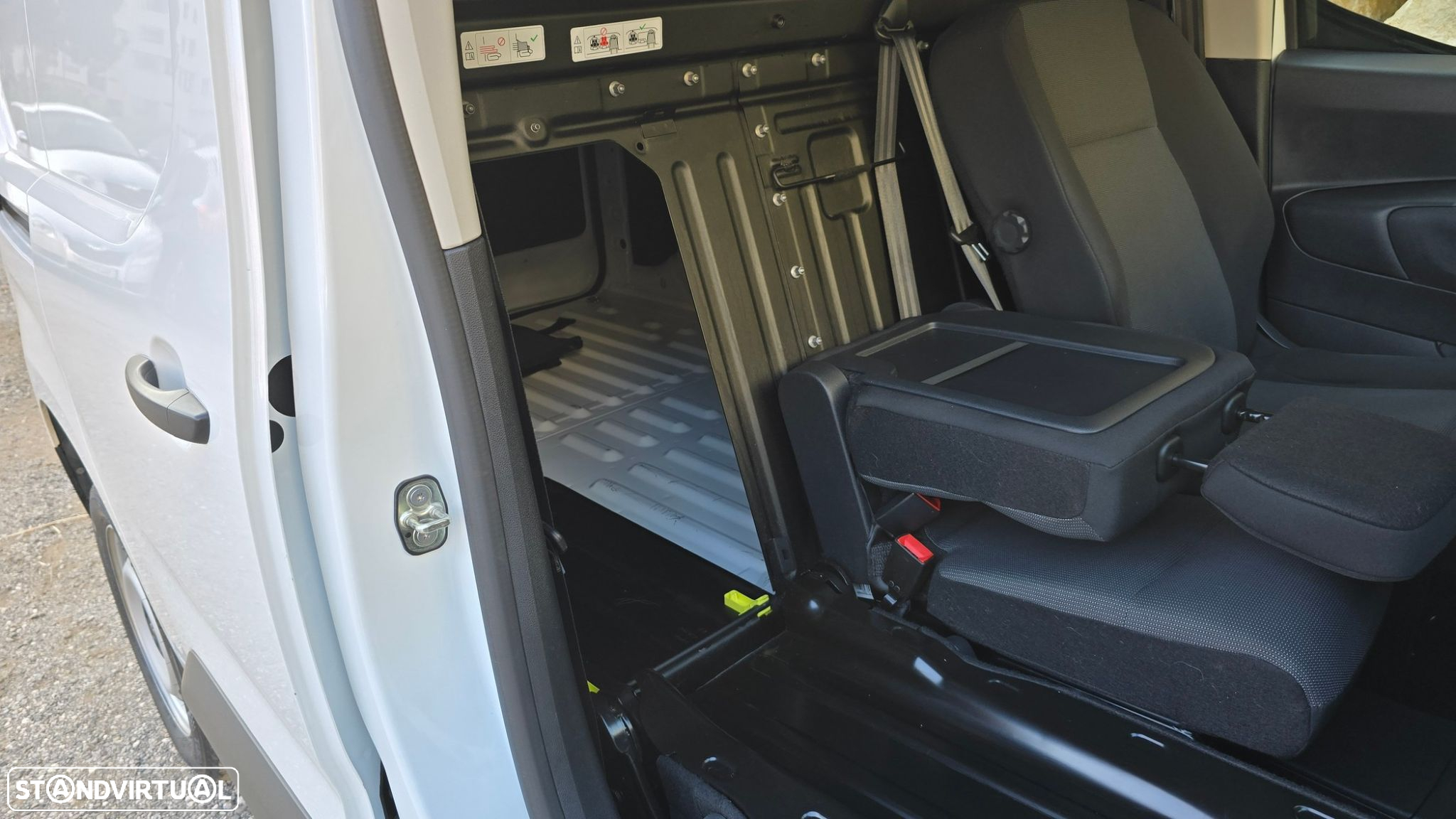 Peugeot Partner 1.5 BlueHDi Premium Standard - 51