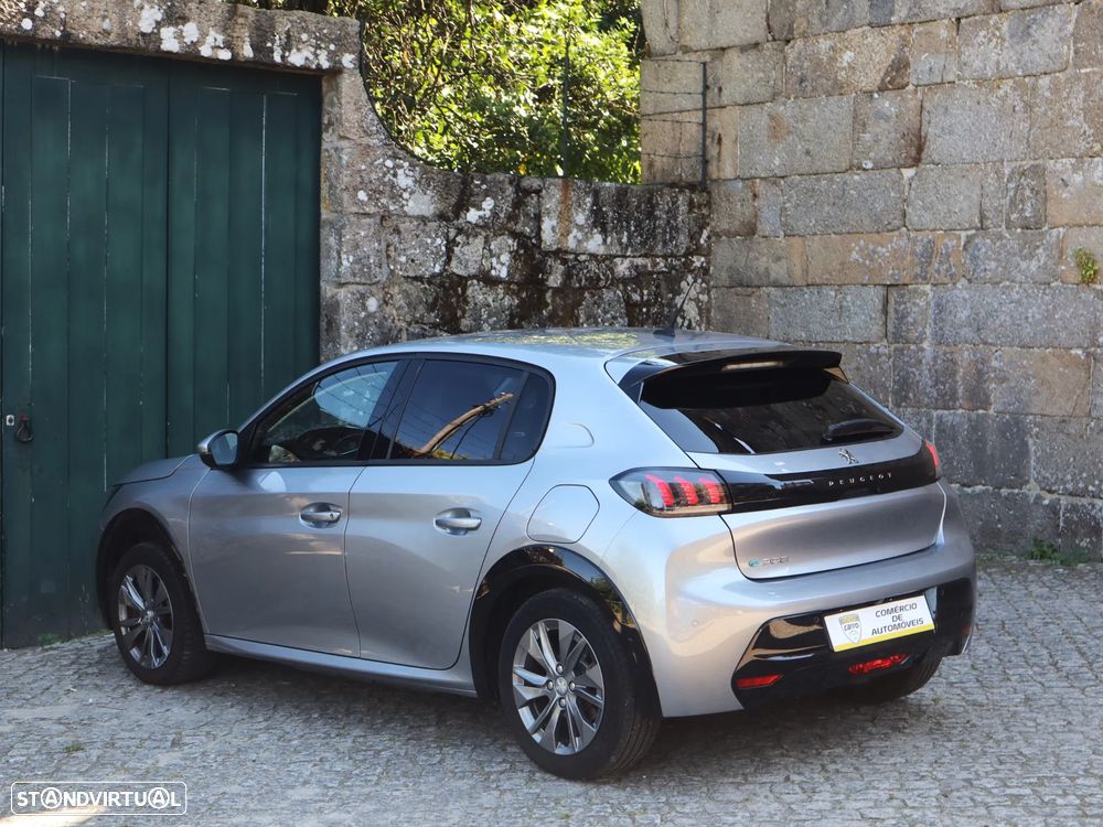 Peugeot e-208 Allure - 2