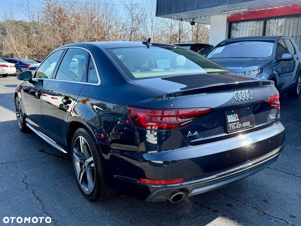 Audi A4 Limousine - 8