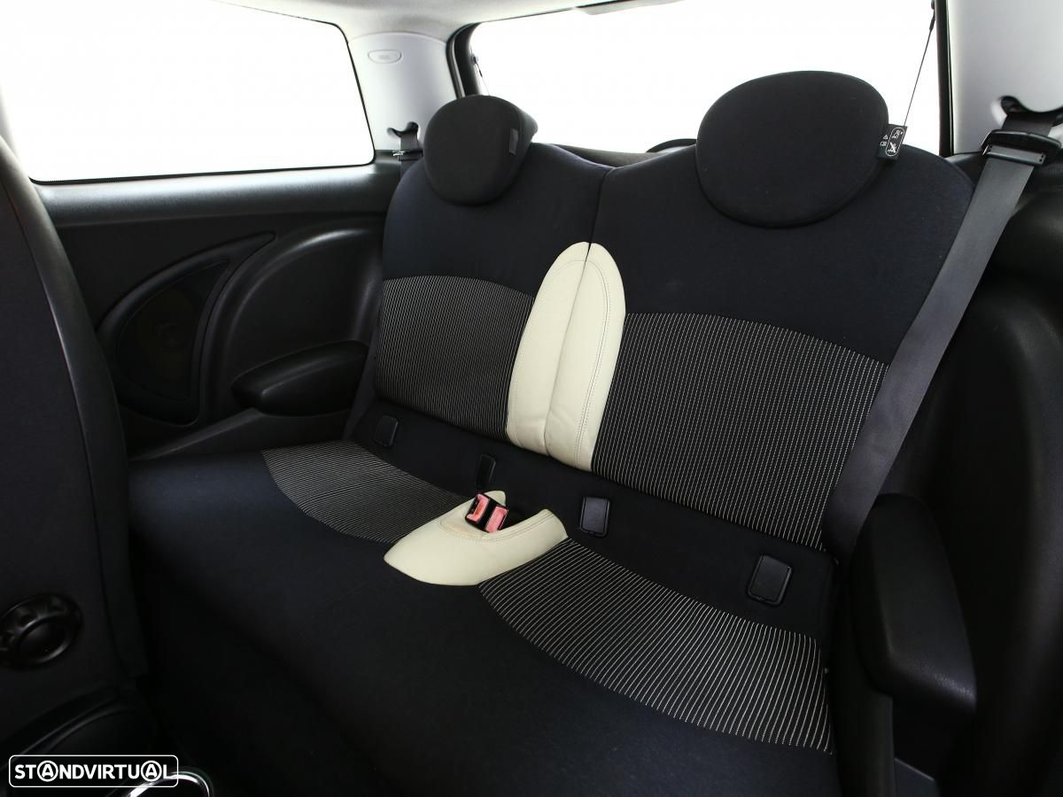 MINI 3 Portas Cooper D - 7