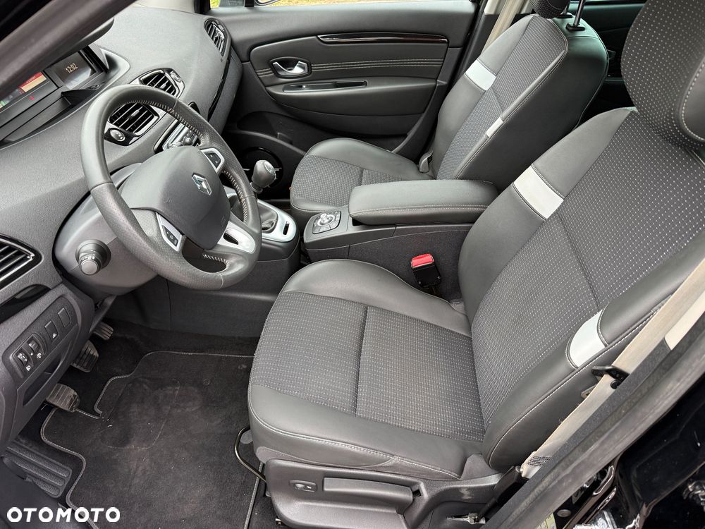 Renault Scenic TCe 130 Bose Edition - 16