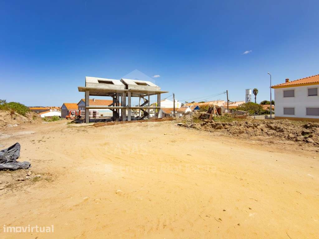 Vende Moradia T2+1 - Ericeira 4.6km, A Casa das Casas - Grande imagem: 4/36