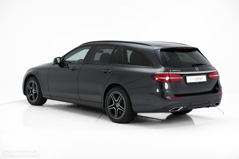 Mercedes-Benz E 300 de 4Matic 9G-TRONIC AMG Line - 4