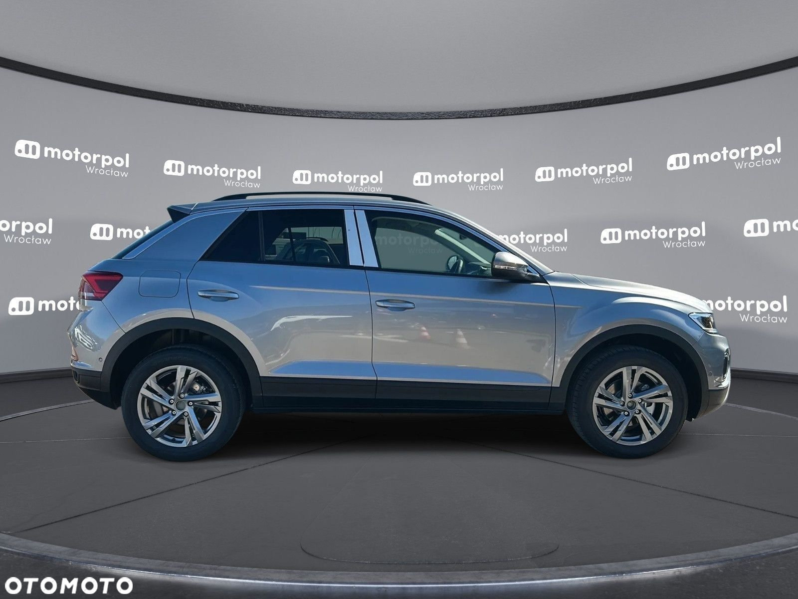 Volkswagen T-Roc - 11