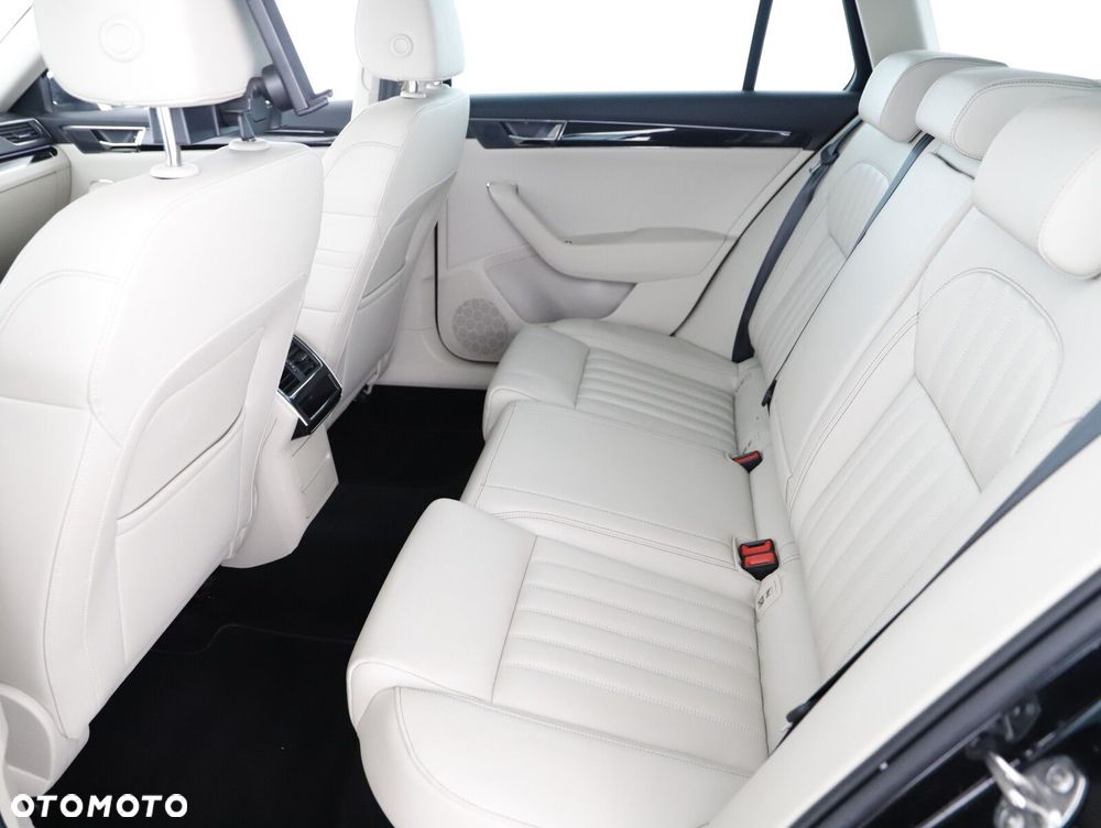 Skoda Superb 2.0 TDI SCR L&K DSG - 12