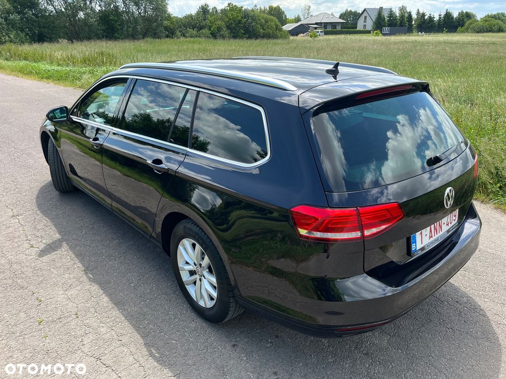 Volkswagen Passat Variant 2.0 TDI SCR - 12
