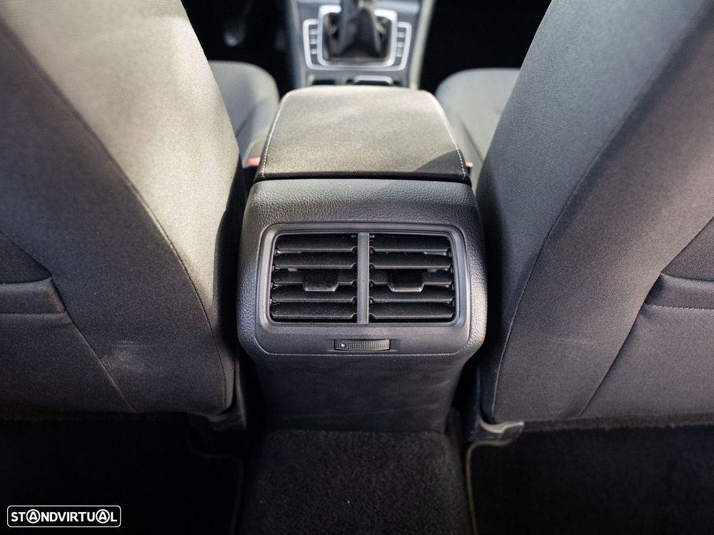 VW Golf Variant 1.6 TDi Confortline - 40