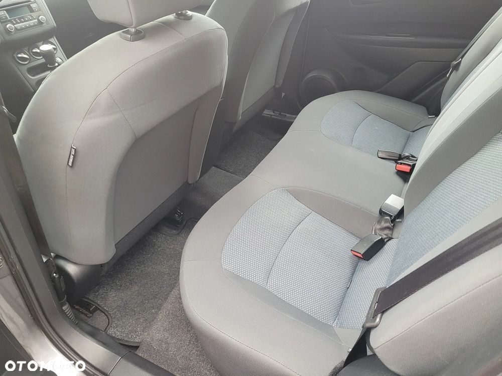 Nissan Qashqai 1.6 dCi Tekna S&S - 9