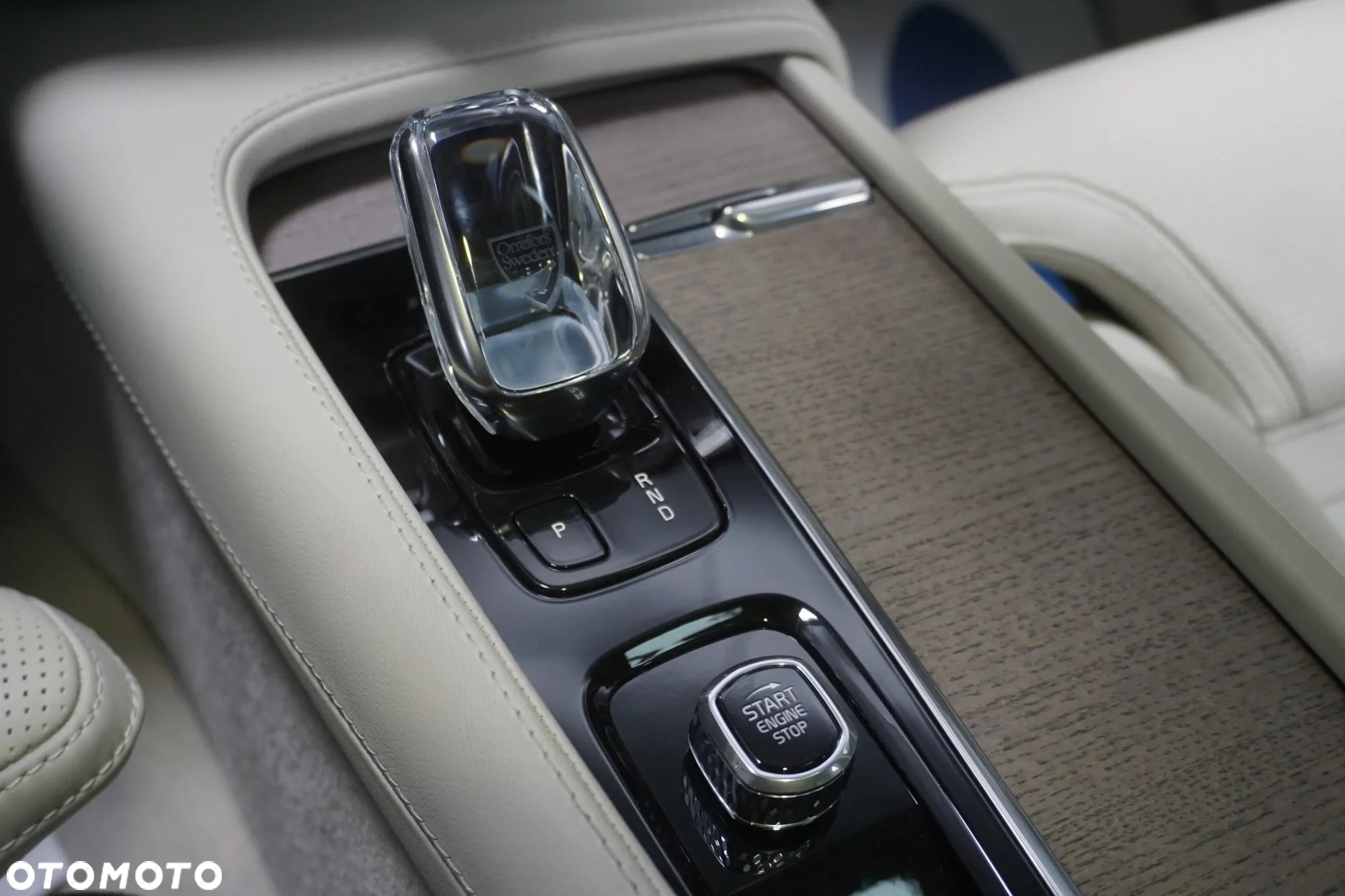 Volvo XC 90 T8 AWD Recharge Geartronic Inscription Edition - 25
