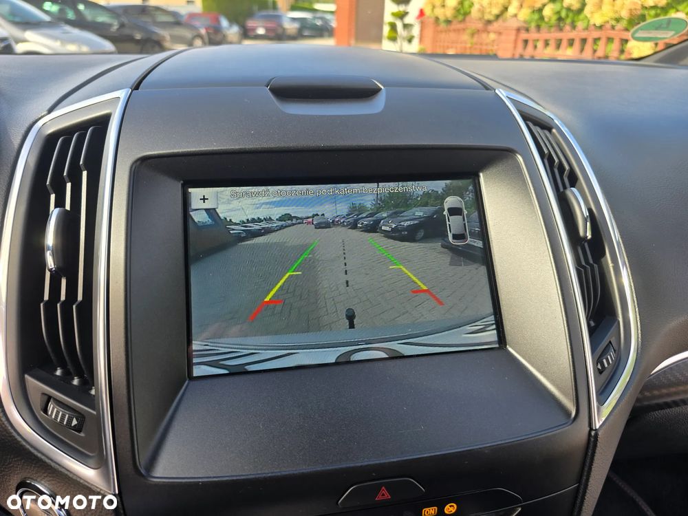 Ford S-Max - 32