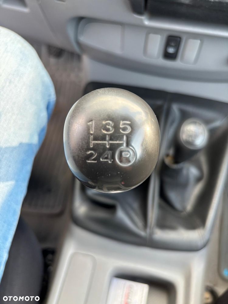 Toyota Hilux - 11