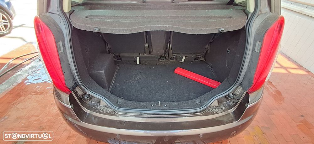 Lancia Musa 1.6 16V M-jet Platino - 15