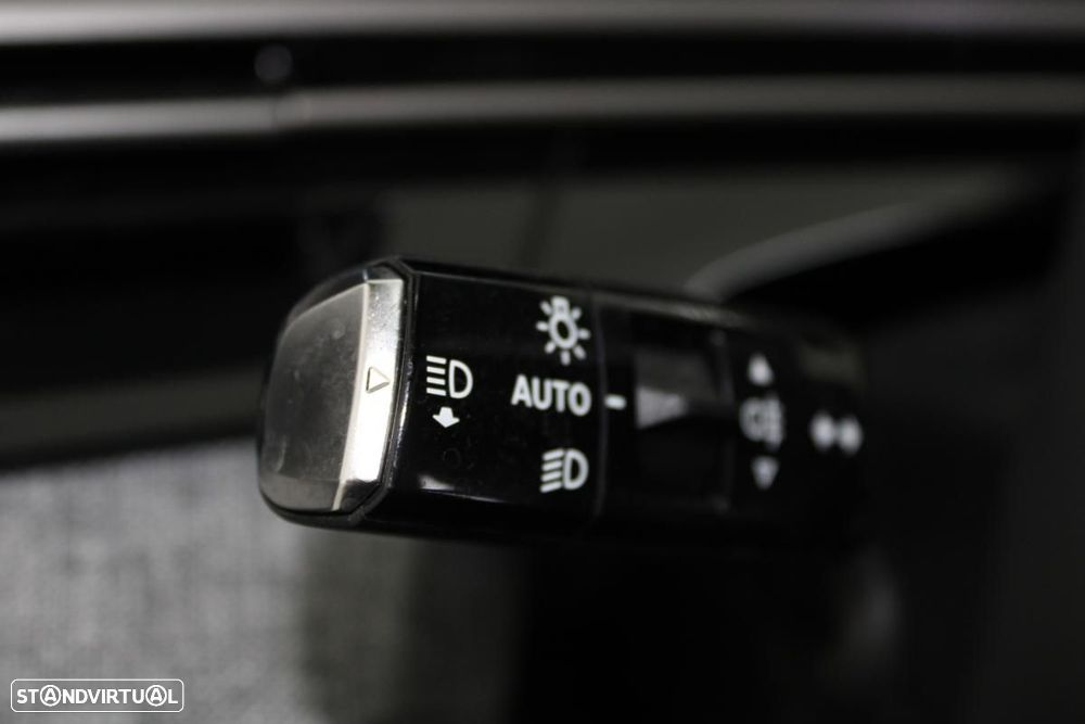 Peugeot E-5008 73 kWh Dual Motor GT - 21