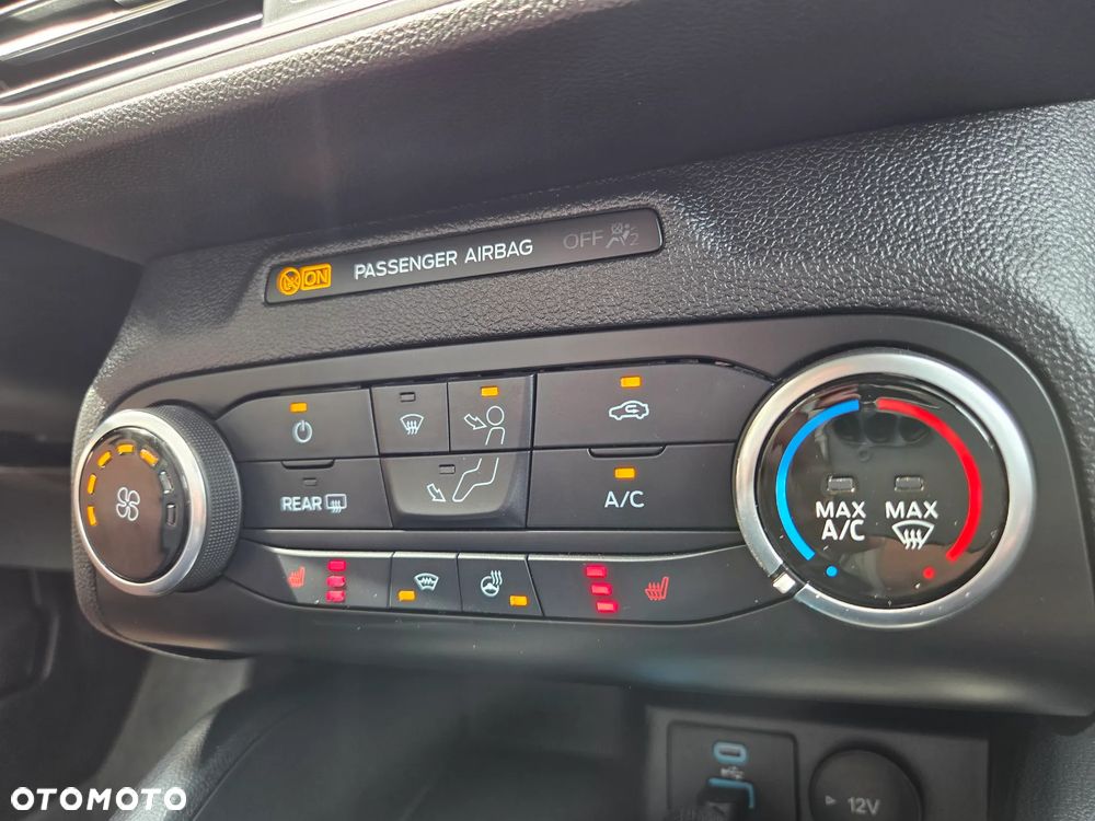 Ford Focus 1.5 EcoBlue SCR Connected - 30
