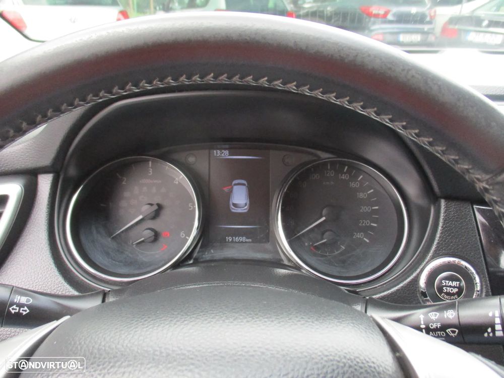 Nissan Qashqai 1.5 dCi N-Connecta 18 RS+PS - 11