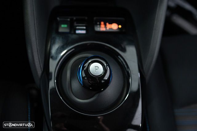 Nissan Leaf N-Connecta Full Led - 42