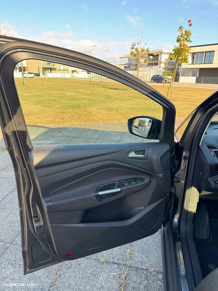 Ford C-Max 1.0 Ecoboost S&S Titanium - 10