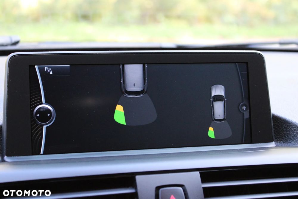 BMW Seria 1 120d Sport Line - 29