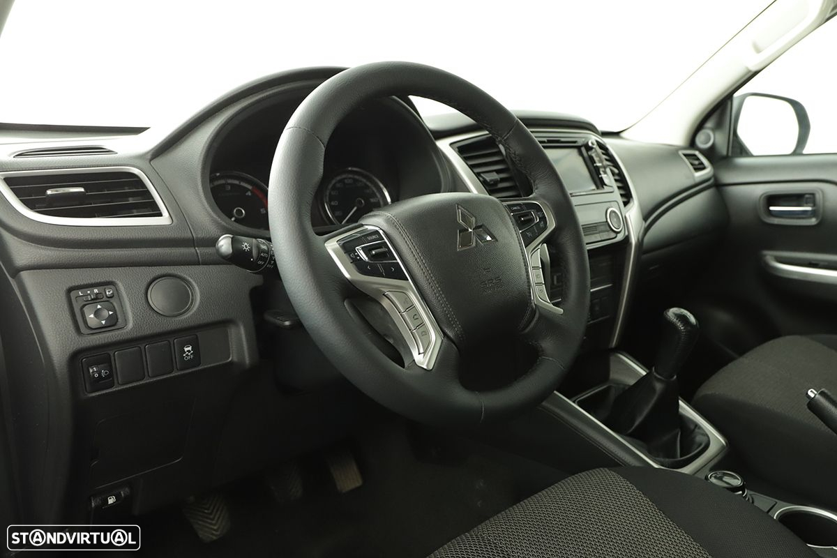 Mitsubishi l 200 2.3 di-d strakar club intense 4wd - 7