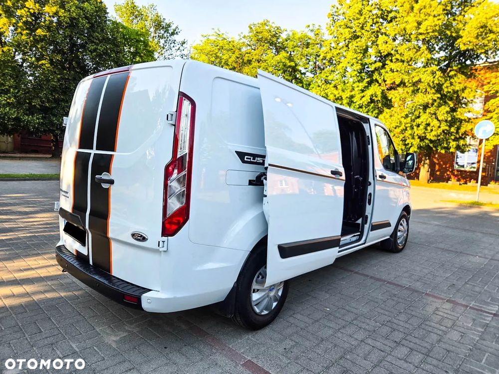Ford TRANSIT CUSTOM - 4