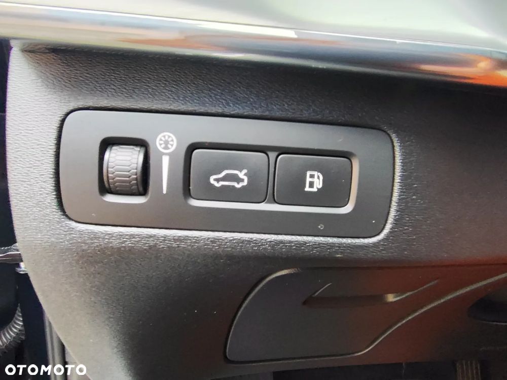 Volvo XC 90 T8 AWD Plug-In Hybrid Inscription 7os - 28