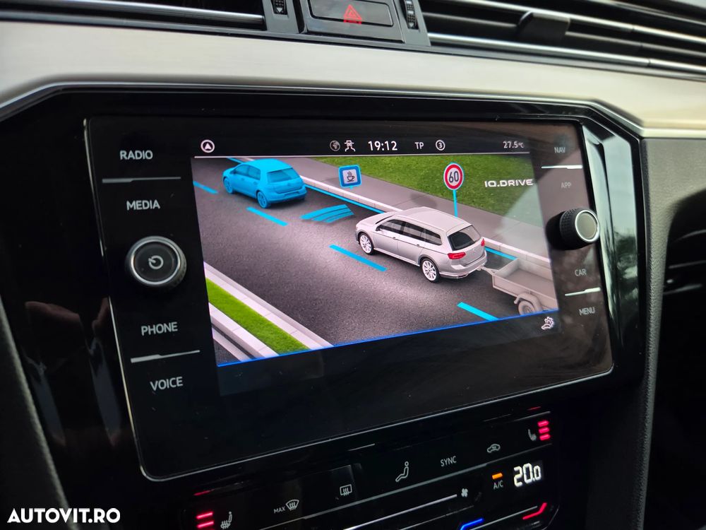 Volkswagen Passat 2.0 TDI SCR DSG Elegance - 28