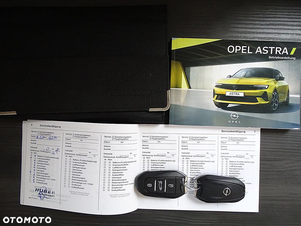 Opel Astra 1.2 Turbo GS - 31