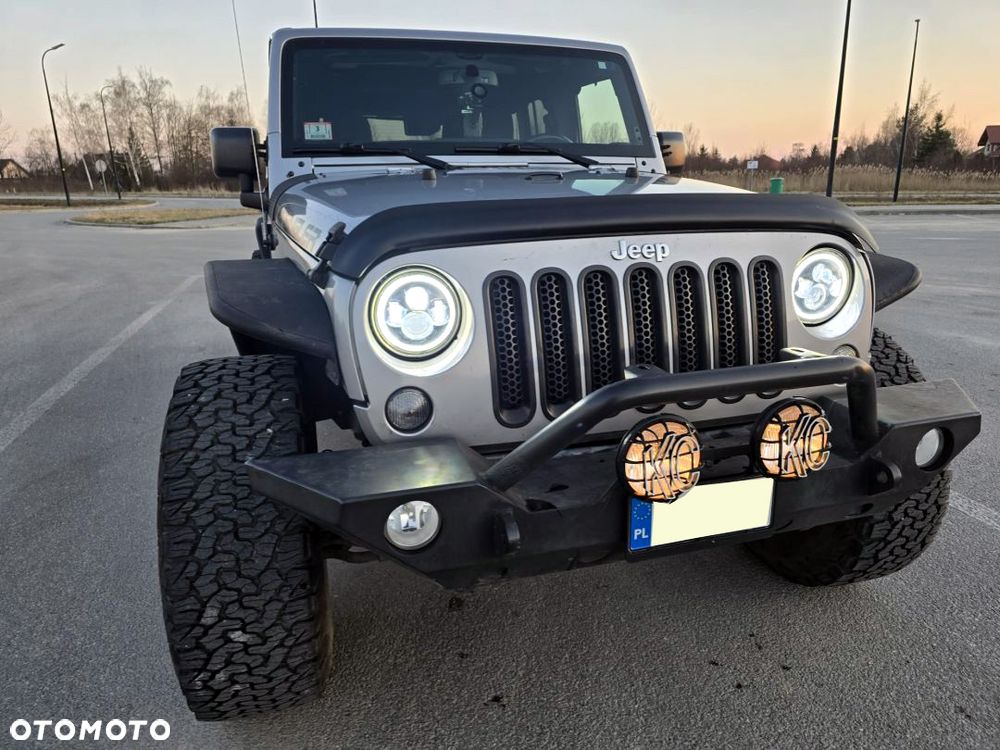 Jeep Wrangler 3.6 Unlim Sahara - 2