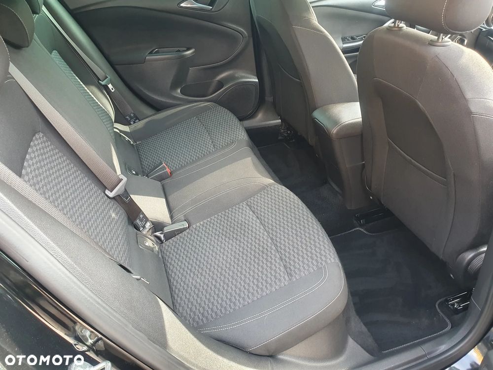 Opel Astra 1.4 Turbo Innovation - 9