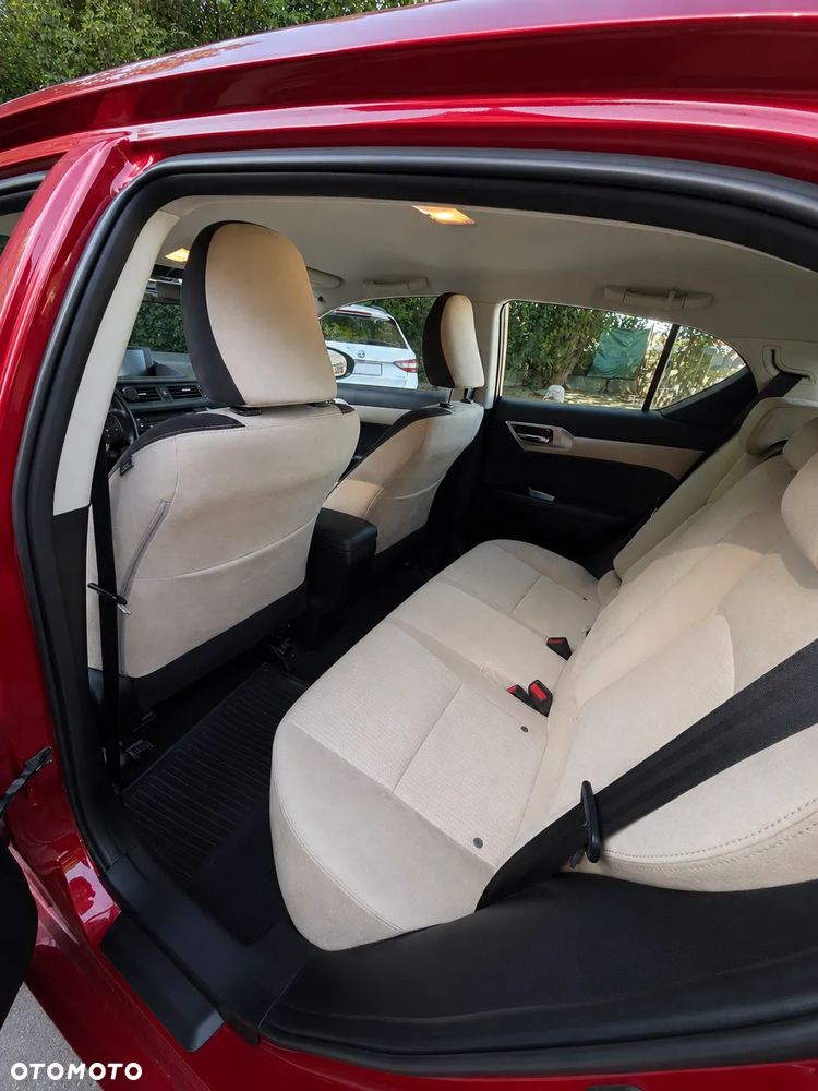 Lexus CT 200h Business Edition - 6