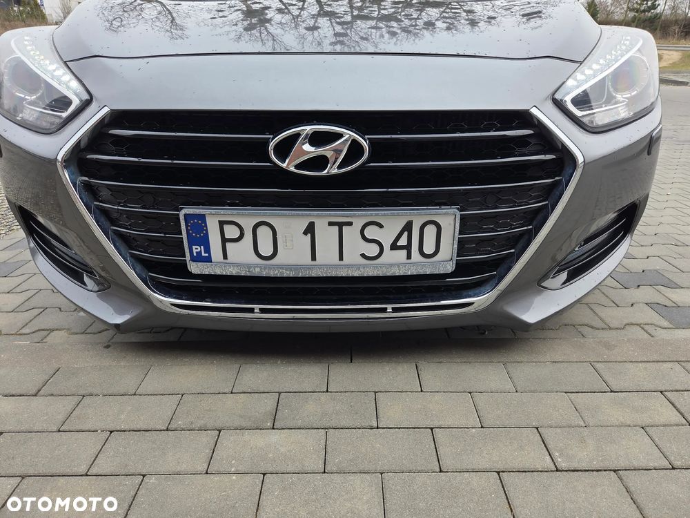 Hyundai i40 Kombi 1.7 CRDi DCT Premium - 11