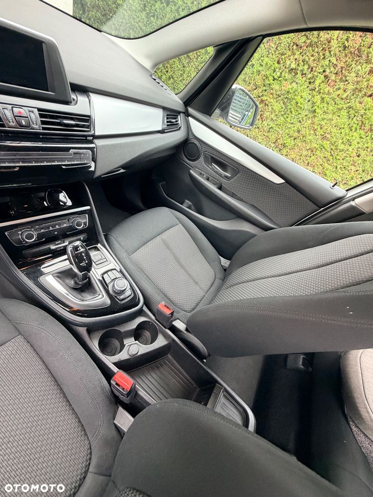BMW Seria 2 218i GPF - 12