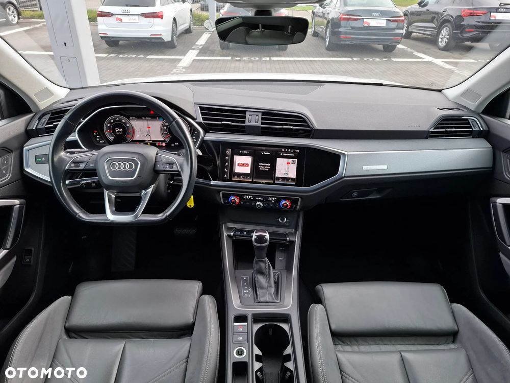 Audi Q3 Sportback - 9