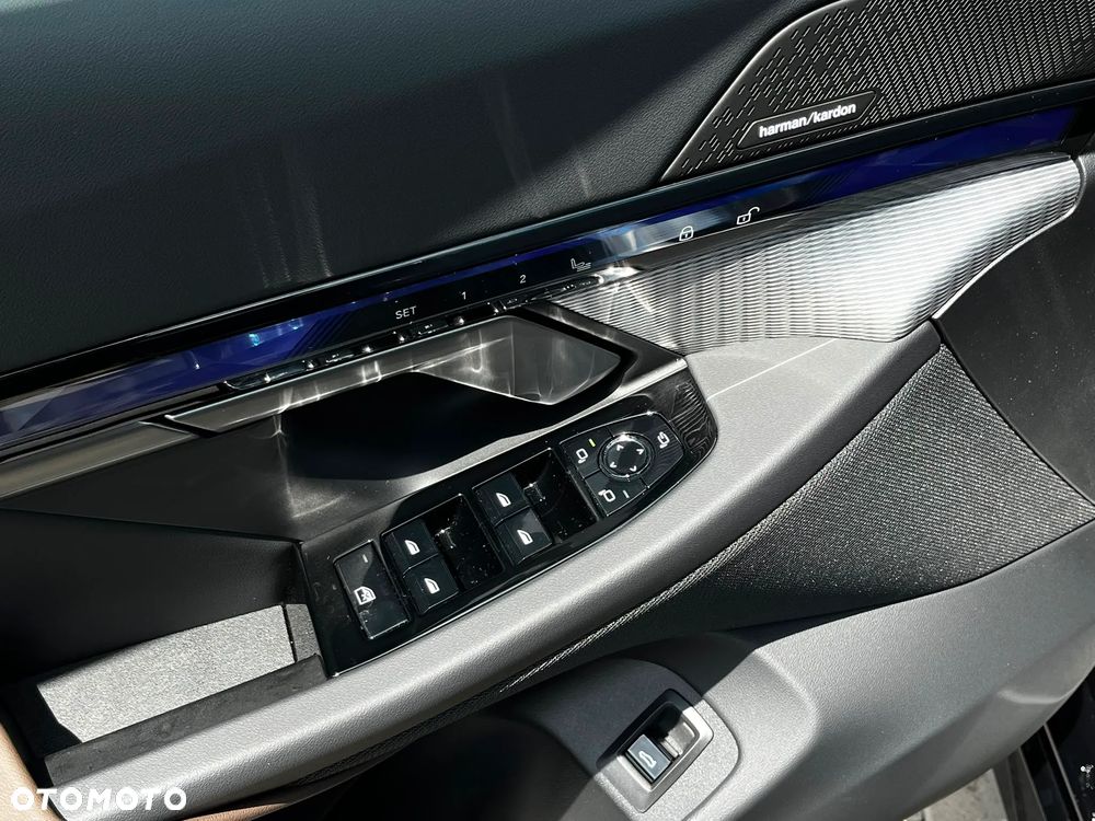 BMW Seria 5 520d xDrive mHEV M Sport - 26