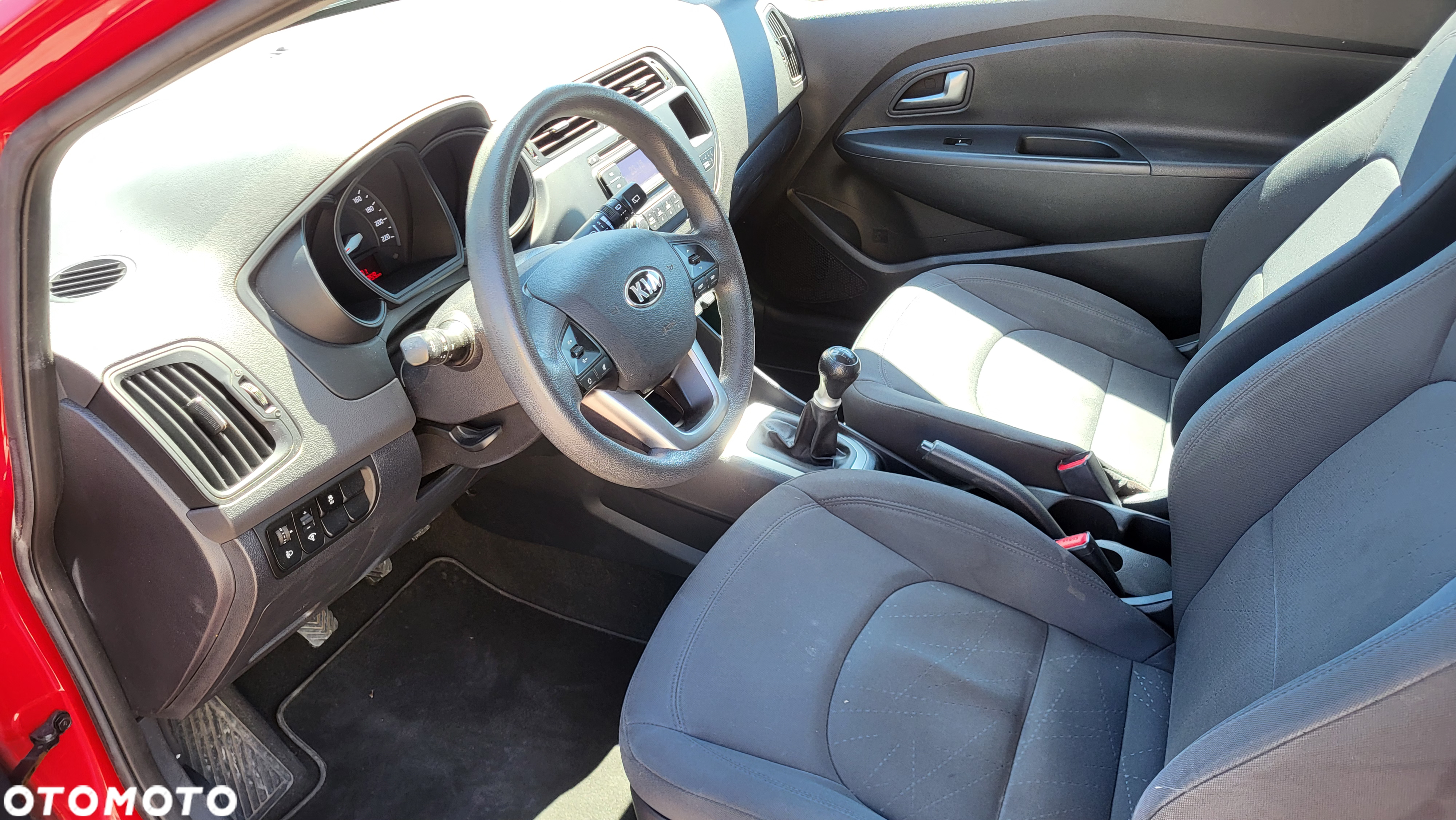 Kia Rio 1.2 Dream Team Edition - 10
